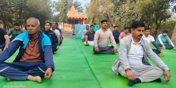 *विश्व ध्यान दिवस पर कालापीपल पुलिस थाने में पुलिसकर्मियों के शारीरिक एवं मानसिक सशक्तिकरण हेतु विविध गतिविधियाँ आयोजन…!