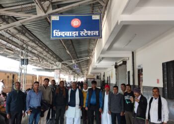 *डेयरी प्‍लस योजना के 08 हितग्राहियों को करनाल के लिए किया गया रवाना*