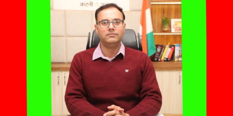 कलेक्‍टर श्री तिवारी ने नवीन एवं संचालित अशासकीय महाविद्यालयों के भौतिक निरीक्षण हेतु गठित की समिति  15 दिनों में निरीक्षण प्रक्रिया पूरी करने के दिये निर्देश