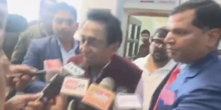 मध्य प्रदेश भ्रष्टाचार और बेरोज़गारी में नंबर वन प्रदेश बन गया है।  मध्य प्रदेश की अर्थव्यवस्था 70% कृषि पर आधारित है।  किसान के साथ जब तक न्याय नहीं होगा प्रदेश आगे नहीं बढ़ेगा।  पूरे देश में मध्य प्रदेश में कानून व्यवस्था खराब है। कमलनाथ 