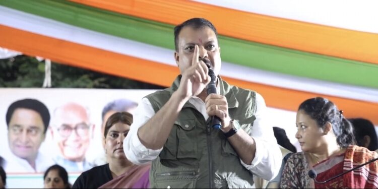 झांसी की रानी की तरह लड़ेगी महिला कांग्रेस | 33% आरक्षण की निर्णायक लड़ाई नारी शक्ति का ऐलान  कांग्रेस का बड़ा संदेश