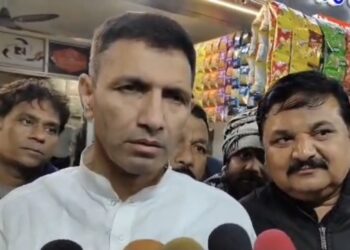 एक पेड़ माँ के नाम, सारा जंगल अदाणी के नाम!