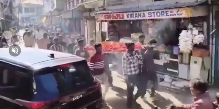 विदिशा में लव मैरिज से नाराज़ परिवार ने 23 वर्षीय सविता कुशवाह का प्रतीकात्मक अंतिम संस्कार किया देखे VIDEO