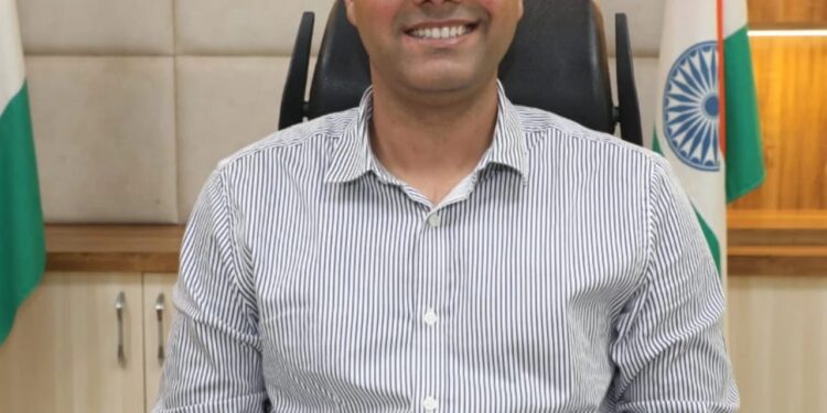 गेहूँ का बीज अमानक पाये जाने पर हुई कार्यवाही जिले में भंडारण, विक्रय एवं प्रतिस्थापन तत्काल प्रभाव से प्रतिबंधित