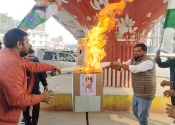 लोकतंत्र बनाम सत्ता का अहंकार: रीवा में छात्र सड़कों पर, मंत्री के आचरण पर उठे सवाल