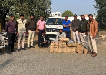 *👉 अवैध शराब परिवहन पर बड़ी कार्रवाई* *👉 थाना लालघाटी पुलिस ने 12 पेटी अवैध देशी शराब व बोलेरो वाहन किया जप्त…!