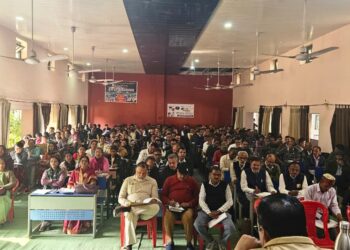 जिले के सभी विकासखंडों के प्राचार्यों एवं बीईओ की बैठक संपन्न*