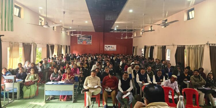 जिले के सभी विकासखंडों के प्राचार्यों एवं बीईओ की बैठक संपन्न*