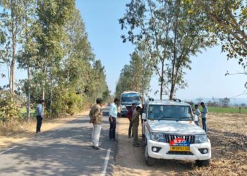 *परिवहन विभाग के जांच दल द्वारा झिरपा-चांवलपानी मार्ग पर चलाया गया विशेष जांच अभियान*  *19 वाहनों से की गई 71,200 रूपये की चालानी कार्यवाही*