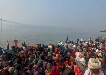 लाखों लोगों ने लगाई आस्था की डुबकी चहनिया चंदौली