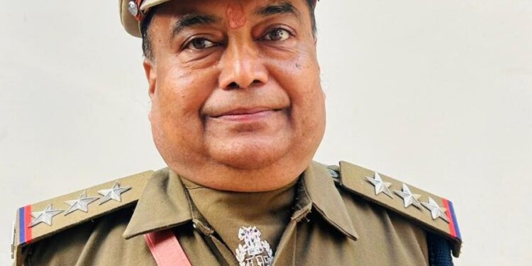 पुलिस विभाग में स्टेनोग्राफ़र कैडर में पहली बार DSP के पद पर पदोन्नति,रामराज गुप्ता बने मिसाल…