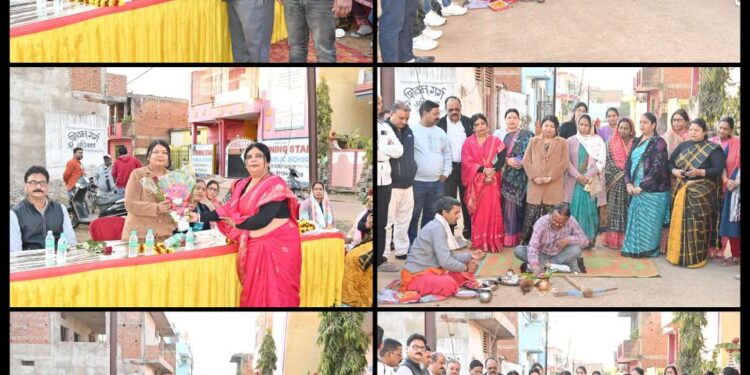 *पंडित दीनदयाल उपाध्याय वार्ड में विकास कार्यों को मिली नई गति*  *25 लाख से अधिक की लागत से सीसी नाली निर्माण कार्य का भूमिपूजन संपन्न*  *महापौर एवं जनप्रतिनिधियों की उपस्थिति में कार्यक्रम संपन्न*