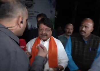 देखिऐ VIDEO कैलाश विजयवर्गीय ने क्या जवाब दिया पत्रकार को और सुनिऐ पत्रकार का जबाब