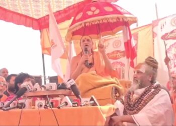 कौन शंकराचार्य है? शंकराचार्य का निर्णय शंकराचार्य करते हैं”  – शंकराचार्य स्वामी अविमुक्तेश्वरानंद