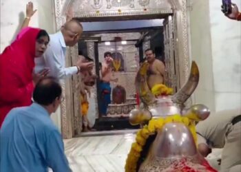 उज्जैन महाकाल भस्म आरती दर्शन करिऐ देखिए VIDEO