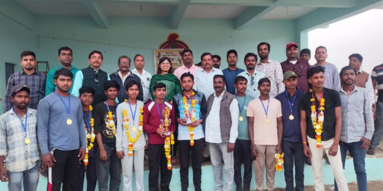 गिल्ली डंडा प्रतियोगिता