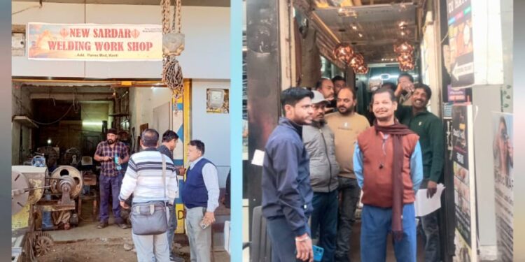 *बकाया कर वसूली को लेकर नगर निगम का राजस्व अमला हुआ सक्रिय*  *डोर टू डोर बकायादारों से किया जा रहा संपर्क*