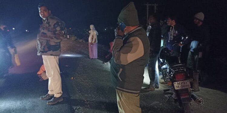 एक वृद्ध महिला को ट्रक ने कुचला घटनास्थल पर ही दर्दनाक मौत,,