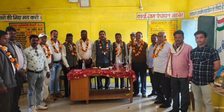 प्रदेश अध्यक्ष के नेतृत्व में सरपंच संघ की बैठक हुई