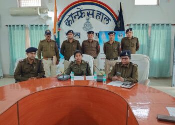 MP NEWS CAST