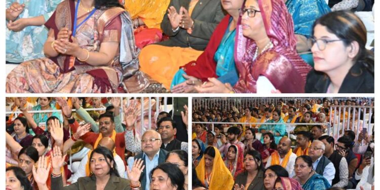 *श्रीमद्भागवत कथा के तृतीय दिवस पर महापौर सूरी ने पार्षद साथियों के साथ किया भावपूर्ण कथा श्रवण* *भक्ति-भाव से सराबोर वातावरण में सुनी अमृतमयी कथा*