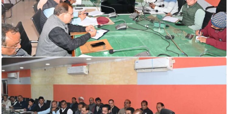 कटनी नगर निगम में सख्त एक्शन! आयुक्त तपस्या परिहार ने अधिकारियों की लगाई क्लास Time Limit Meeting