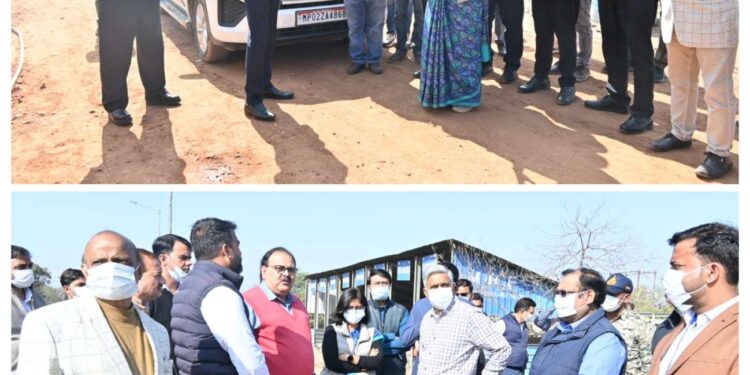 लापरवाही बरतने पर सहायक यंत्री की दो वेतन वृद्धि रोकने के दिए निर्देश जिला पंचायत में आयोजित बैठक में अपर मुख्य सचिव ने विभागीय कार्यो एवं गतिविधियों की समीक्षा कर प्रगति लानें अधिकारियों को दिए निर्देश