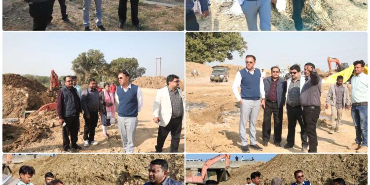 कलेक्टर ने किया बरगी व्यपवर्तन की विजयराघवगढ़ शाखा नहर का निरीक्षण समय-सीमा में गुणवत्तापूर्ण कार्य सुनिश्चित कराने की दी हिदायत