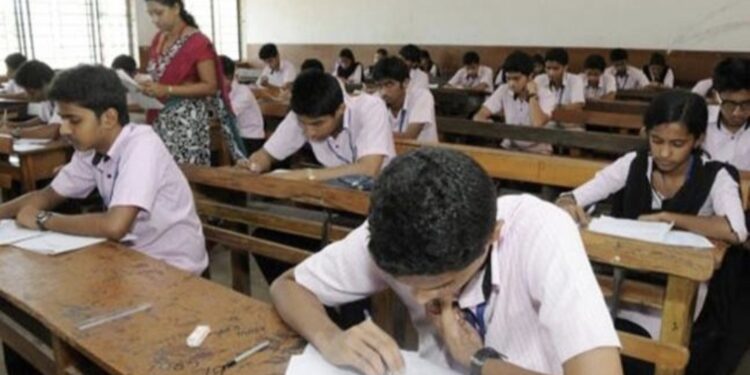 बोर्ड परीक्षा के दौरान सख्ती, 91 केंद्रों के आसपास निषेधाज्ञा लागू
