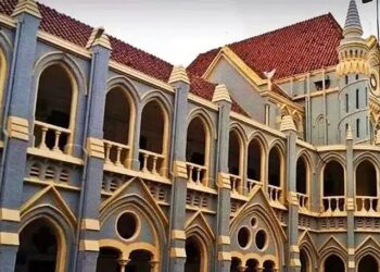 प्रदेश हाईकोर्ट ने ग्राम रोजगार सहायक मार्गदर्शिका 2025 पर लगाई रोक, तबादला-निलंबन पर भी अंतरिम स्थगन