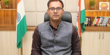 कलेक्टर श्री तिवारी ने आदतन अपराधी को 5 माह तक पुलिस थाना में उपस्थित होने के दिए निर्देश