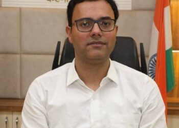 कलेक्टर श्री तिवारी ने आदतन अपराधी को 3 माह तक पुलिस थाना में उपस्थित होने के दिए निर्देश