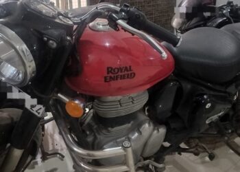 🚨 कटनी में बुलेट चोर गिरफ्तार! पुलिस चेकिंग देख भागा, स्लीमनाबाद में घेराबंदी कर दबोचा