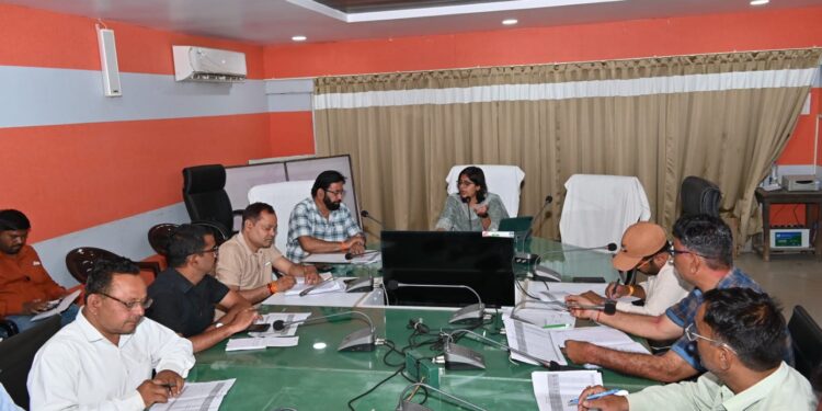 कटनी में वसूली को लेकर सख्ती, 15 कर्मचारियों को कारण बताओ नोटिस जारी