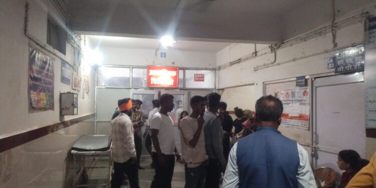 कटनी के बहोरीबंद मोड़ पर तेज रफ्तार बोलेरो ने ऑटो को मारी टक्कर, आठ यात्री घायल