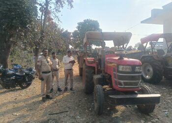 *рдЪреМрдХреА рд╕рд┐рд▓реМрдбреА рдерд╛рдирд╛ рдвреАрдорд░рдЦреЗрдбрд╝рд╛ рдкреБрд▓рд┐рд╕ рдХреА рдЕрд╡реИрдз рд░реЗрдд рдкрд░рд┐рд╡рд╣рди рдХреЗ рд╡рд┐рд░реБрджреНрдз рдмрдбрд╝реА рдХрд╛рд░реНрдпрд╡рд╛рд╣реА, рдЯреНрд░реИрдХреНрдЯрд░-рдЯреНрд░рд╛рд▓реА рдЬрдкреНрдд*