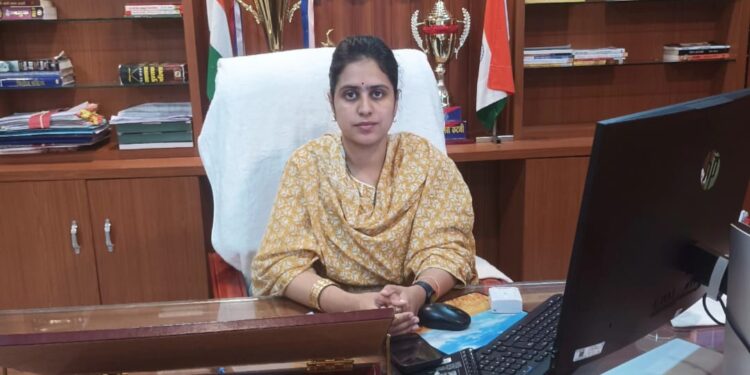 🚨 जिला पंचायत CEO का बड़ा फैसला – खराब किचन शेड नहीं चलेगा!