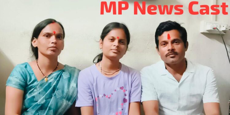 बचपन से CID सीरियल देखने वाली गांव की बेटी ने फॉरेंसिक साइंस को बनाया पढ़ाई का लक्ष्य….! शासकीय स्कूल से पढ़ाई कर गांव की बेटी मेधावी योजना अंतर्गत चयनित होकर होलकर कॉलेज इंदौर पहुंची…!वीडियो