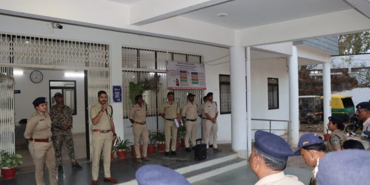 *“जवारे विसर्जन को लेकर पुलिस की पूरी तैयारी” पुलिस बल की गई ब्रीफिंग*