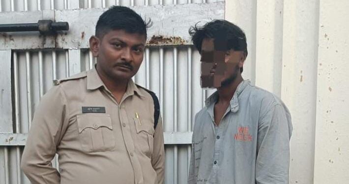 थाना कोतवाली कटनी *फरार बलात्कार एवं पाक्सो एक्ट के आरोपी को कोतवाली पुलिस ने किया गया गिरफ्तार*