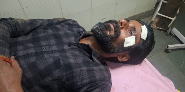 कटनी साउथ स्टेशन पर RPF जवान का कहर! स्टैंड कर्मचारी की बेरहमी से पिटाई