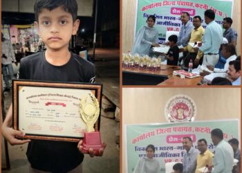 जिला स्तरीय ओलमि्ययाड मै प्रथम स्थान प्राप्त कर, जिले मे हुए सम्मानित,,