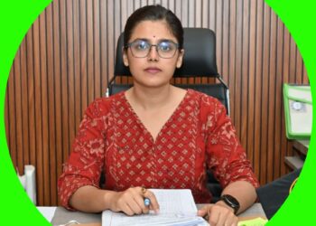 कटनी में निगमायुक्त का सख्त एक्शन! राजस्व वसूली में लापरवाही पर 14 कर्मचारियों को चेतावनी