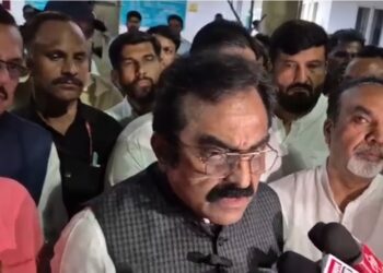 छिंदवाड़ा हादसा मंत्री राकेश सिंह देर रात अस्पताल पहुंचे | घायलों से मुलाकात, परिवारों को सांत्वना