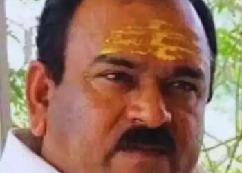 🔴 ढोंगी का काला सच! धर्म और ज्योतिष के नाम पर करता रहा हैवानियत