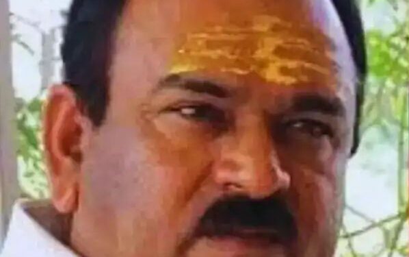 🔴 ढोंगी का काला सच! धर्म और ज्योतिष के नाम पर करता रहा हैवानियत