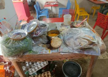 खाद्य सुरक्षा विभाग का बड़ा एक्शन! 2 दुकानों पर लगा ताला