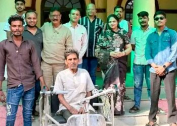 मानवता की मिसाल: नीरज महाराज का बड़ा दिल: एक कॉल में बदली दिव्यांग की जिंदगी, नरसिंहपुर में इंसानियत की मिसाल,