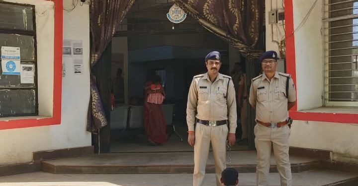 💥 *“ऑपरेशन मुस्कान” के तहत मिली सफलता नाबालिग बालिका को सूरत गुजरात से किया दस्तयाब* 💥 💥 *अपहरण कर सूरत ले जाकर गलत काम करने वाले आरोपी को कुठला पुलिस ने भेजा जेल* 💥