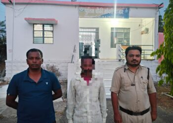 *🚨अपराधियों को पकड़ने के लिए छिन्दवाड़ा पुलिस ने चलाया कॉम्बिंग आपरेशन…*  *🚨एक ही रात्रि में किया 114 वारंटियो को गिरफ्तार*